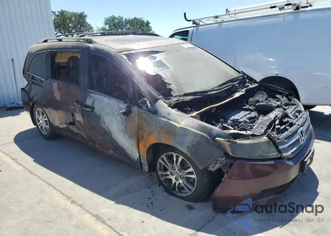 2011 Honda Odyssey Exl z USA, uszkodzony, nr VIN 5FNRL5H69BB075949